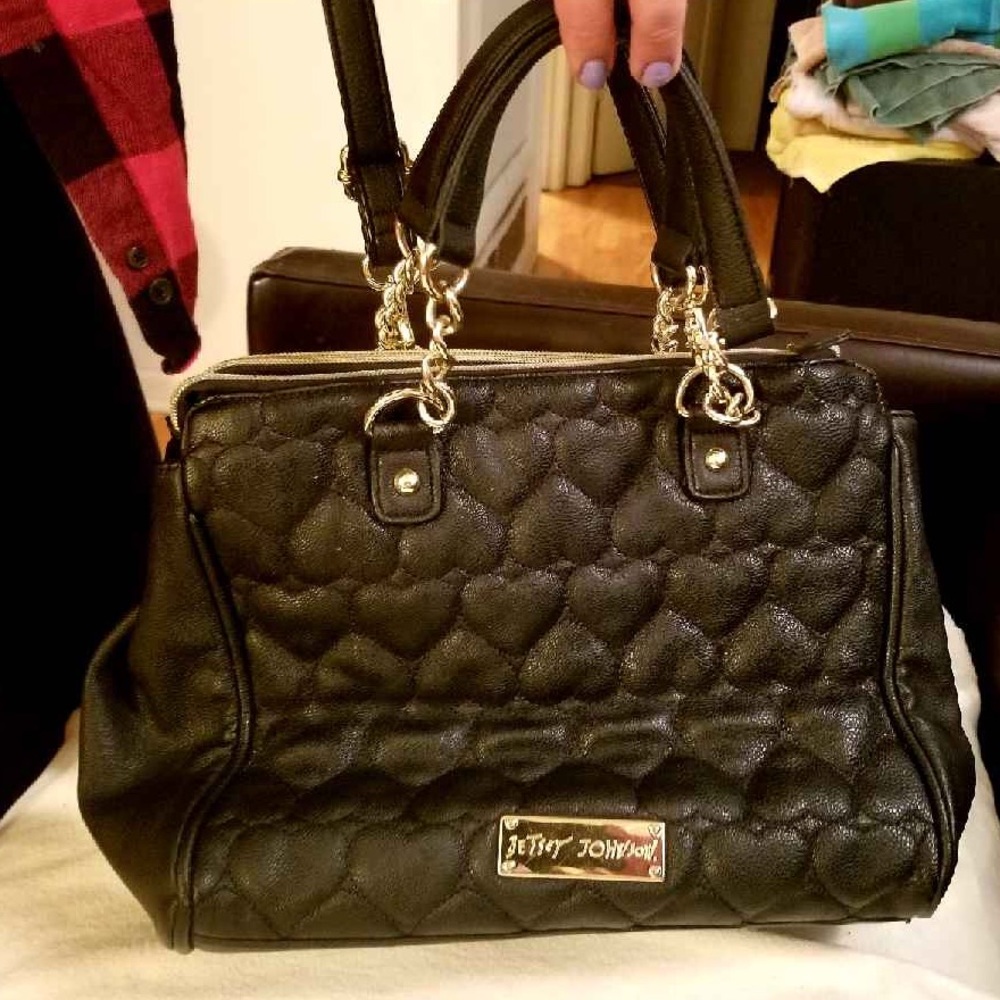 New Betsy Johnson med size purse black &white bow - Picture 3 of 4